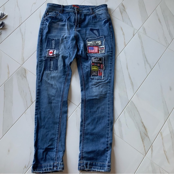 Jeans , with great patch work , size 6 - Picture 4 of 8